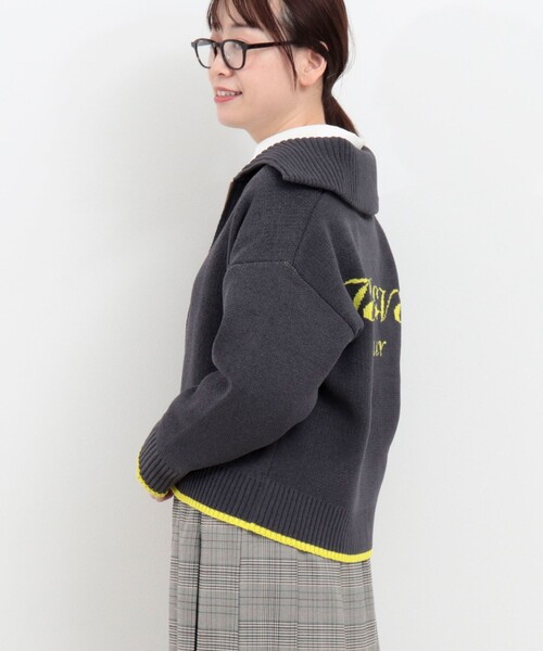 fredy couleur(フレディクルール)の「配色バックロゴZIPカーディガン(ニット/セーター・レディース・アイボリー/チャコールグレー/ベージュ・38)」の8枚目の写真