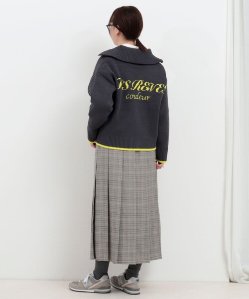 fredy couleur(フレディクルール)の「配色バックロゴZIPカーディガン(ニット/セーター・レディース・アイボリー/チャコールグレー/ベージュ・38)」の9枚目の写真