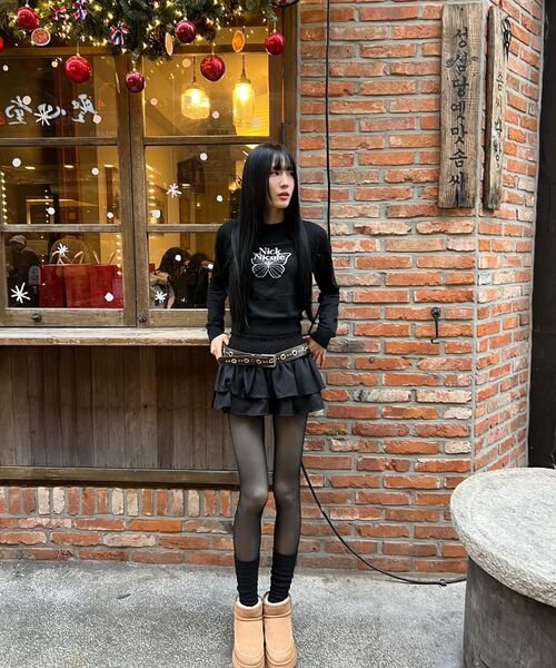 NICK&NICOLE(ニックアンドニコール)の「MINI BUTTERFLY SIGNATURE SLEEVE KNIT_BLACK WHITE(ニット/セーター・レディース・その他・FREE)」の7枚目の写真