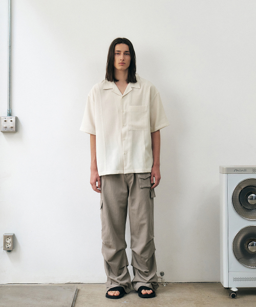 INSILENCE(インサイロンス)の「マルチポケットピンタックパンツ TAN GREY(その他パンツ・レディース・その他・LARGE/MEDIUM)」の4枚目の写真