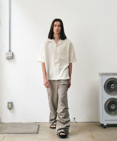 INSILENCE(インサイロンス)の「マルチポケットピンタックパンツ TAN GREY(その他パンツ・レディース・その他・LARGE/MEDIUM)」の5枚目の写真