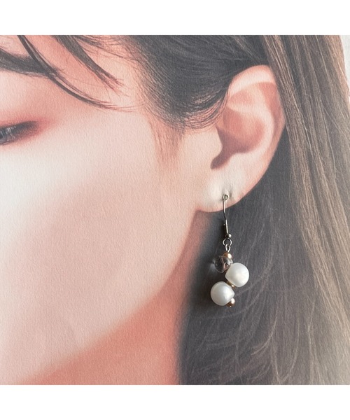 tone（トーン）の「【-lensa-】ぷるんと可愛いピアス１(MA)（ピアス（両耳用）・レディース・ホワイト・FREE）」の4枚目の写真