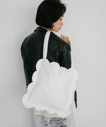 THEATRE PRODUCTS（シアタープロダクツ）の「キルティングエンブロイダリートートバッグ（ショルダーバッグ）」