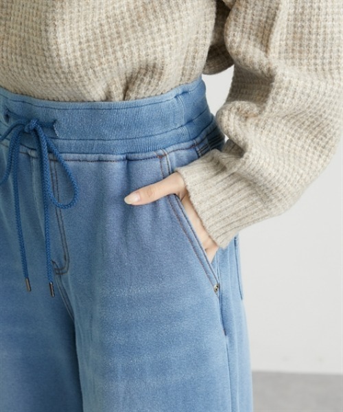 nissen（ニッセン）の「裏シャギーニットデニムワイドデニム（デニムパンツ・レディース・ブルー系/ネイビー系・M/L/LL）」の6枚目の写真