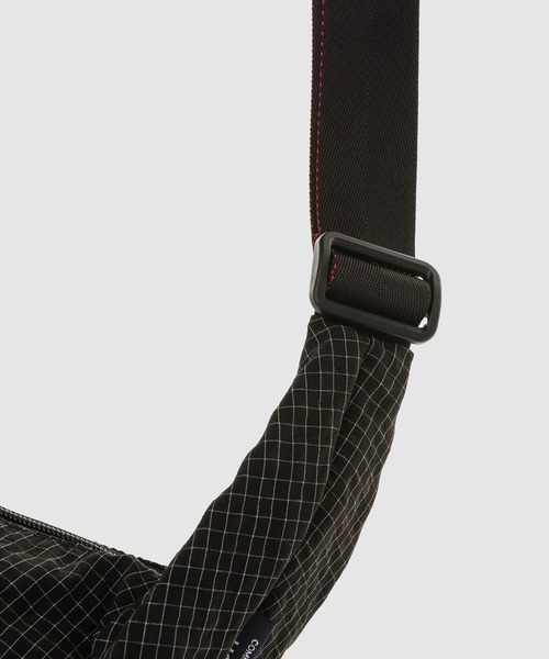 COMME des GARCONS HOMME（コム デ ギャルソン・オム）の「POLYESTER CHECK PATTERN BAG（ボディバッグ/ウエストポーチ・メンズ・カーキ/ブラック・ONE SIZE）」の12枚目の写真