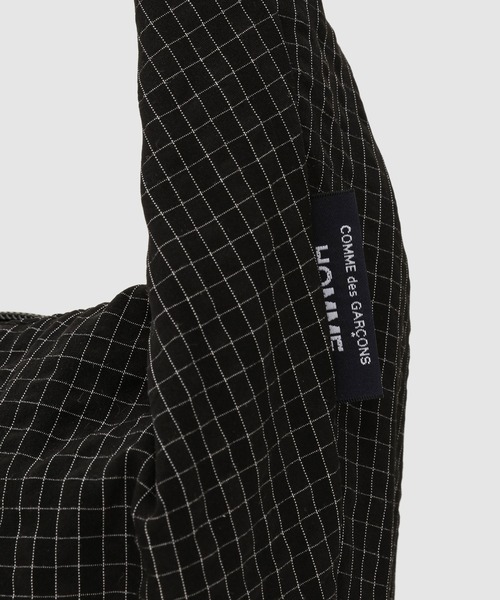 COMME des GARCONS HOMME（コム デ ギャルソン・オム）の「POLYESTER CHECK PATTERN BAG（ボディバッグ/ウエストポーチ・メンズ・カーキ/ブラック・ONE SIZE）」の5枚目の写真