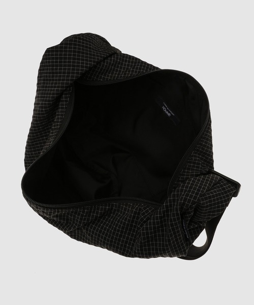 COMME des GARCONS HOMME（コム デ ギャルソン・オム）の「POLYESTER CHECK PATTERN BAG（ボディバッグ/ウエストポーチ・メンズ・カーキ/ブラック・ONE SIZE）」の6枚目の写真