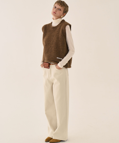 GRIDAJ(クリダジェイ)の「ミニマルストレートコットンパンツ_アイボリー(その他パンツ・レディース・アイボリー・SMALL/MEDIUM)」の1枚目の写真