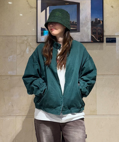 QT8 GARMENTS(キューティーエイトガーメント)の「MF ウォッシュドオックスフォード ハリントンジャケット (ダークグリーン)(ブルゾン・レディース・その他・MEDIUM/LARGE/X-LARGE)」の1枚目の写真