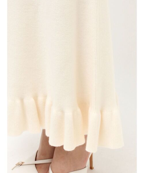 RESEXXY（リゼクシー）の「ヘムフリルマーメイドニットスカート【セットアップ着用可能】（スカート・レディース・アイボリー/ブラック・FREE）」の19枚目の写真