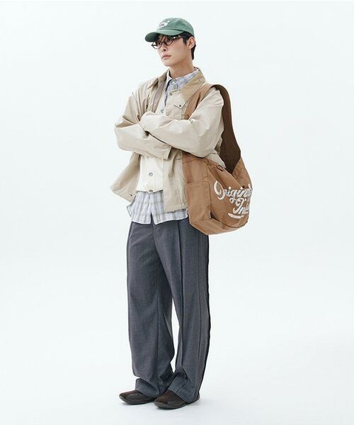 ENDOOR(エンドア)の「Exposed seam pants (charcoal)(スラックス・メンズ・チャコールグレー・3/1/2)」の10枚目の写真