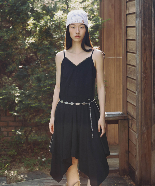 LACE FLARE DRESS BLACK