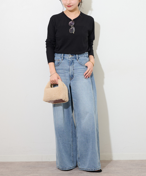 JOURNAL STANDARD relume(ジャーナルスタンダード レリューム)の「《追加5》シアークルーネックロングTシャツ(Tシャツ/カットソー・レディース・ブラック/レッド/ブラウン/ホワイト・FREE)」の5枚目の写真