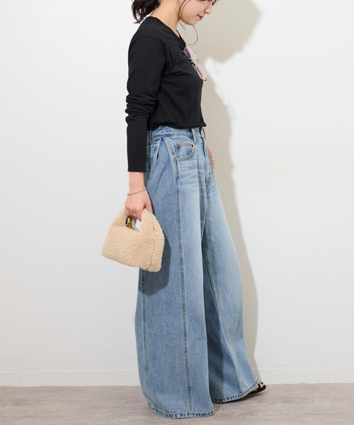 JOURNAL STANDARD relume(ジャーナルスタンダード レリューム)の「《追加5》シアークルーネックロングTシャツ(Tシャツ/カットソー・レディース・ブラック/レッド/ブラウン/ホワイト・FREE)」の6枚目の写真