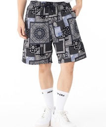 ニューエラ ショートパンツ ペイズリー柄