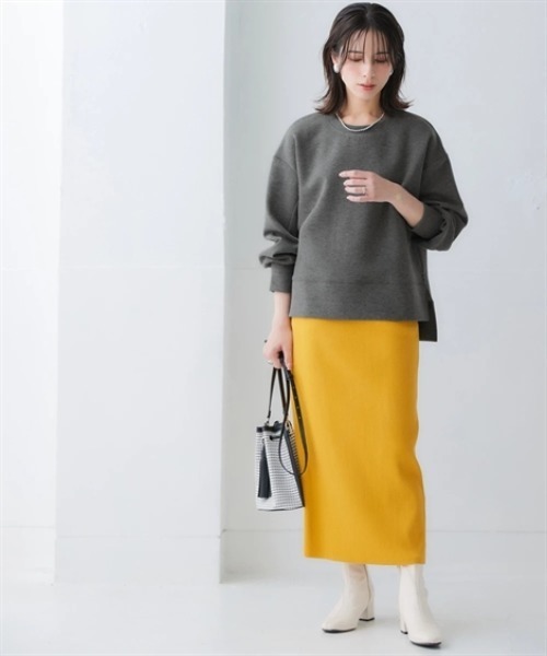 nissen（ニッセン）の「なめらかポンチ素材　サイドスリットプルオーバー（セットアップ可能）＜大きいサイズ有＞（Tシャツ/カットソー・レディース・モカ/パープル/ブラック/グレイッシュベージュ/グレイッシュブルー/チャコールグレー/ダークグリーン/レモンイエロー・M/L/LL/3L/S）」の21枚目の写真