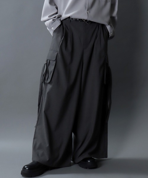 SITRY（シトリー）の「2Tuck Drape Wide Cargo Pants/2タックドレープ ワイドカーゴパンツ セットアップ対応（カーゴパンツ・メンズ・チャコール/ブラック・LL/L/M）」の5枚目の写真