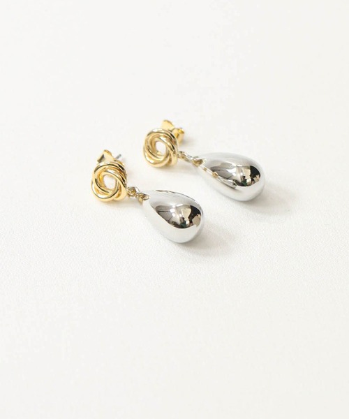 Gready Brilliant（グレディブリリアン）の「ドロップコンビピアス（ピアス（両耳用）・レディース・シルバー×ゴールド・FREE）」の2枚目の写真