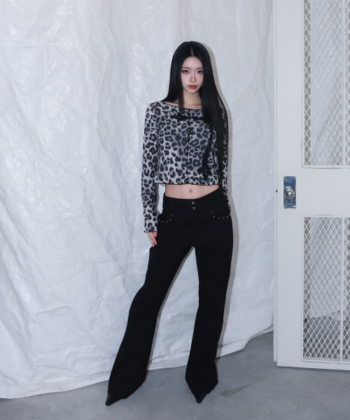 CHERRYQUIRI(チェリーキュリー)の「metalic stud boots cut pt - black(その他パンツ・レディース・その他・MEDIUM/SMALL)」の1枚目の写真