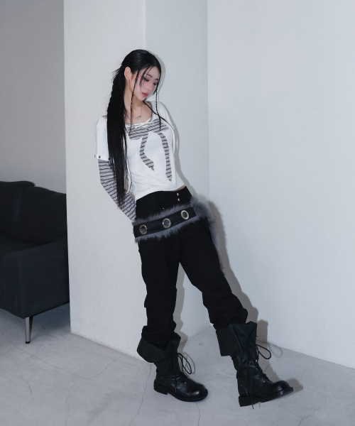 CHERRYQUIRI(チェリーキュリー)の「metalic stud boots cut pt - black(その他パンツ・レディース・その他・MEDIUM/SMALL)」の2枚目の写真