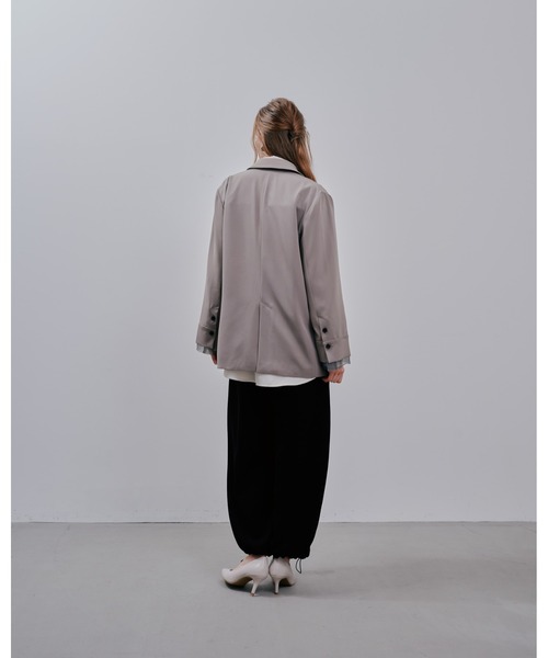 Julep(ジュレップ)の「Tailored Jacket(テーラードジャケット・レディース・グレイッシュベージュ/ライトグレー/ブラック・FREE)」の17枚目の写真