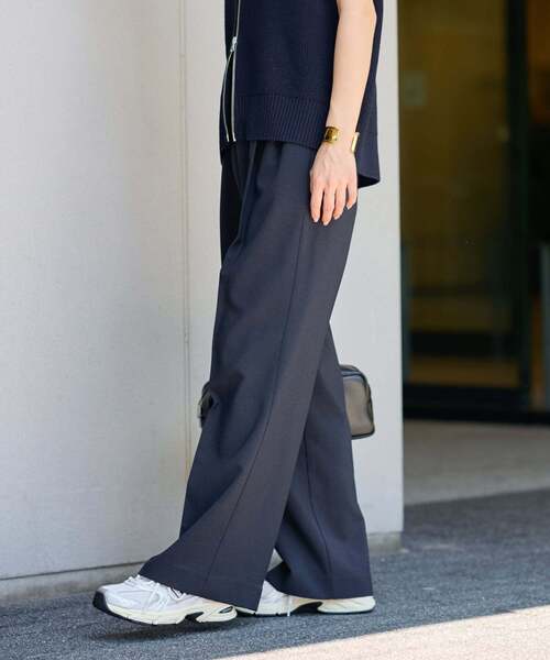 JOURNAL STANDARD relume（ジャーナルスタンダード　レリューム）の「《WEB限定追加》マットウースフレアタックパンツ（スラックス・レディース・ブラック/チャコールグレー/ネイビー/グレー・36/38）」の7枚目の写真