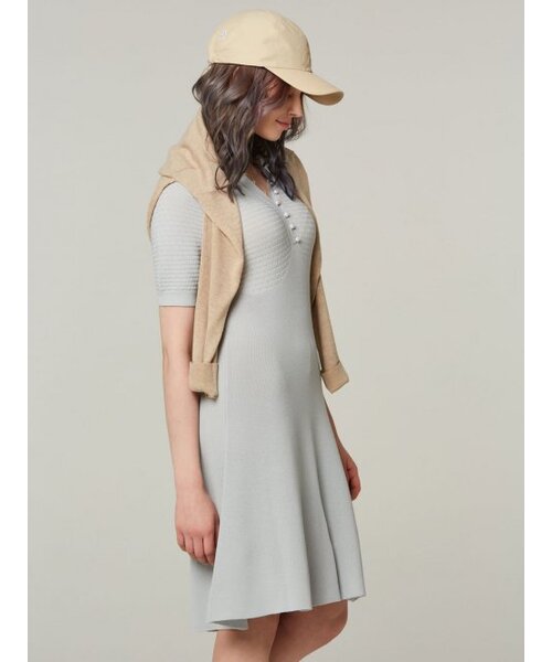 AYIHOLIC CASHMERE(アイホリックカシミア)の「パールポイントカラーのポロニットドレス(ワンピース・レディース・その他・S/M)」の2枚目の写真