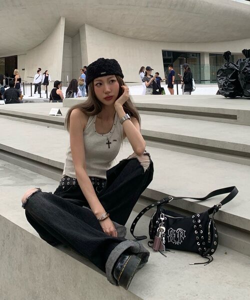 ROCKCAKE（ロックケーキ）の「Faye Damage Jeans - Black（デニムパンツ・レディース・その他・S/M/XS）」の11枚目の写真