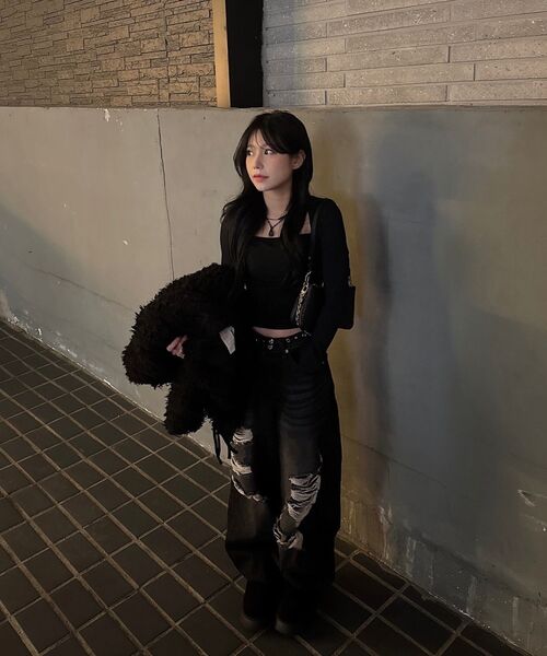 ROCKCAKE（ロックケーキ）の「Faye Damage Jeans - Black（デニムパンツ・レディース・その他・S/M/XS）」の17枚目の写真