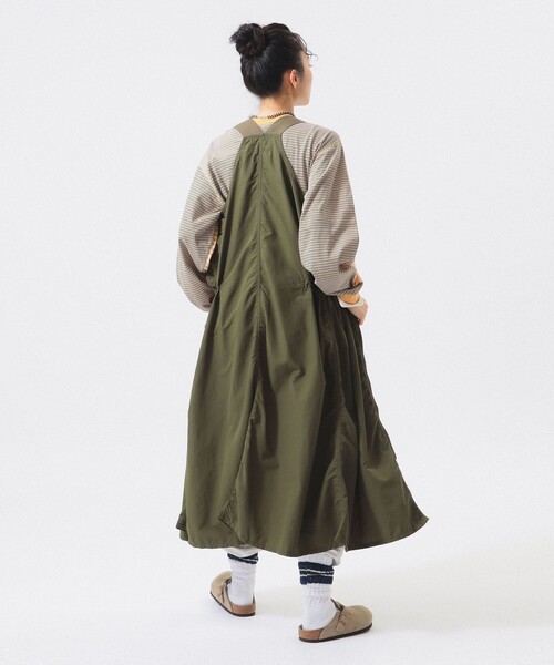 BEAMS BOY（ビームスボーイ）の「ナイロン フィッシング ベスト アレンジ ワンピース（ワンピース・レディース・オリーブ/ブラック・2/1）」の11枚目の写真