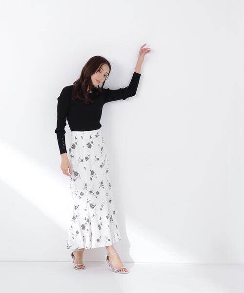 NATURAL BEAUTY BASIC（ナチュラルビューティーベーシック）の「◇ショルダータックアシメネックニット（ニット/セーター・レディース・ブラック/オフホワイト/ブルー/オレンジ・FREE）」の14枚目の写真