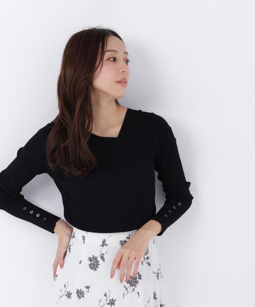 NATURAL BEAUTY BASIC（ナチュラルビューティーベーシック）の「◇ショルダータックアシメネックニット（ニット/セーター・レディース・ブラック/オフホワイト/ブルー/オレンジ・FREE）」の17枚目の写真