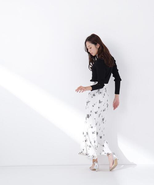 NATURAL BEAUTY BASIC（ナチュラルビューティーベーシック）の「◇ショルダータックアシメネックニット（ニット/セーター・レディース・ブラック/オフホワイト/ブルー/オレンジ・FREE）」の18枚目の写真