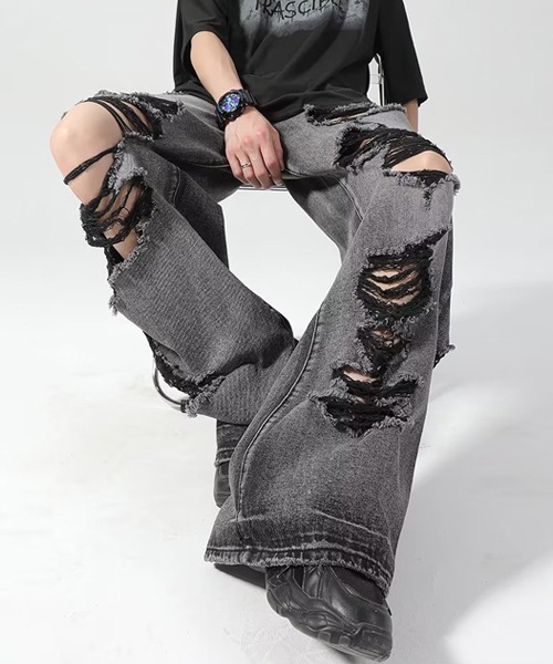 Ressaca(レサーカ)の「ルーズシルエットダメージ加工ブラックデニムパンツ(デニムパンツ・メンズ・ブラック・L/M/XL)」の15枚目の写真