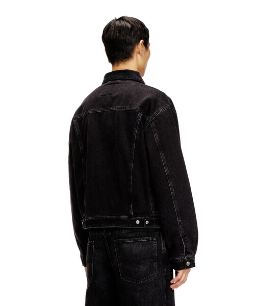 DIESEL(ディーゼル)の「メンズ デニムジャケット D-RANGER-T(デニムジャケット・メンズ・ブラック系その他・LARGE/SMALL/X-LARGE/MEDIUM)」の2枚目の写真