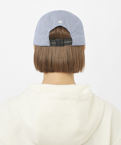 SALOMON(サロモン)の「【SALOMON】LOGO 5 PANEL(キャップ・メンズ・ブラック/サックスブルー・L/XL/S/M)」の10枚目の写真