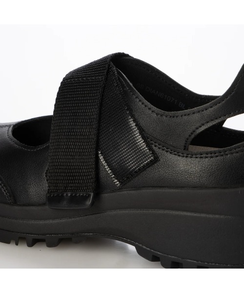 D'ICI(ディッシィ)の「ワンストラップスニーカー(スニーカー・レディース・ライトグレー/ブラック・24.5cm/24cm/23.5cm/23cm/22.5cm)」の7枚目の写真