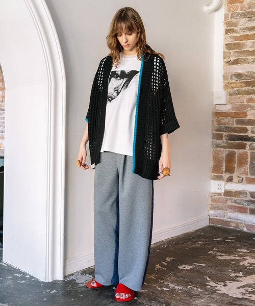 AULA AILA（アウラアイラ）の「デニムコンビネーションパンツ（デニムパンツ・レディース・インディゴブルー/ライトブルー/ブラック・1/0）」の12枚目の写真