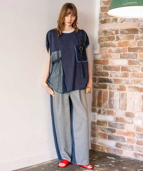 AULA AILA（アウラアイラ）の「デニムコンビネーションパンツ（デニムパンツ・レディース・インディゴブルー/ライトブルー/ブラック・1/0）」の15枚目の写真