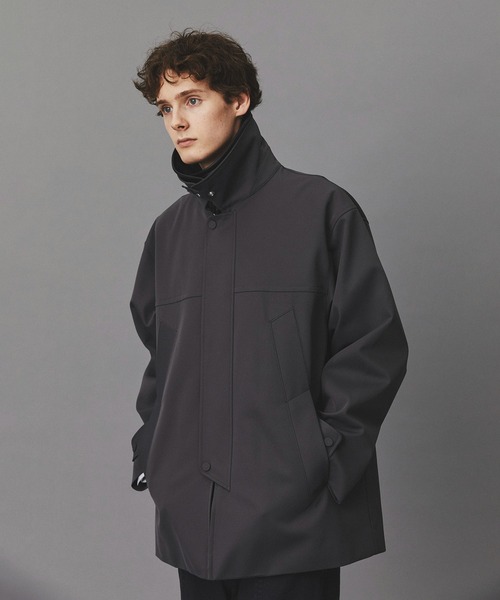 PUBLIC TOKYO（パブリックトウキョウ）の「2WAYレザーカラーハーフコート    /ジャケット/春服/ブルゾン（ステンカラーコート・メンズ・ベージュ/ダークグレー・1/2）」の5枚目の写真