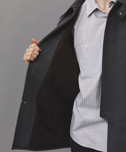PUBLIC TOKYO（パブリックトウキョウ）の「2WAYレザーカラーハーフコート    /ジャケット/春服/ブルゾン（ステンカラーコート・メンズ・ベージュ/ダークグレー・1/2）」の12枚目の写真