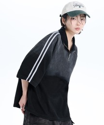 ADRER（アドラー）の「Over Size Line Sleeve Half-Zip Tee / オーバーサイズ ラインスリーブ ハーフジップT（Tシャツ/カットソー）」