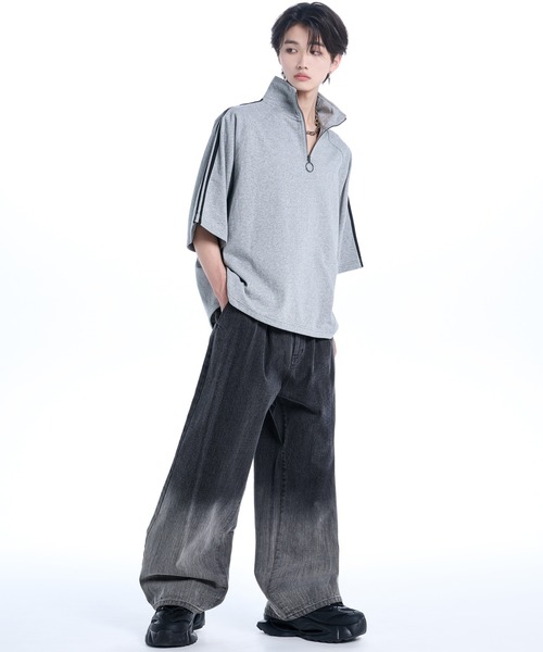 ADRER(アドラー)の「Over Size Line Sleeve Half-Zip Tee / オーバーサイズ ラインスリーブ ハーフジップT(Tシャツ/カットソー・メンズ・ブラック/グレー/ブラック系1/ホワイト系1・XS/S/M/L)」の14枚目の写真