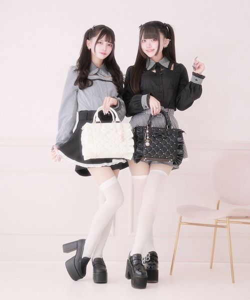 Pal elfy(パルエルフィー)の「ビジュー付きキルティング姫痛バ(ショルダーバッグ・レディース・オフホワイト/ブラック・フリー)」の14枚目の写真