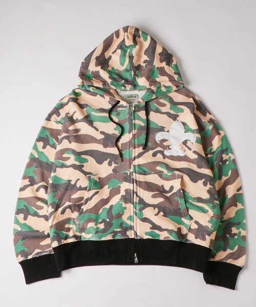 WHO'S WHO gallery(フーズフーギャラリー)の「【UNISEX】KOOKY'Nカモ柄ワッフルユリ紋章スタッズジップパーカー(パーカー・レディース・ライトグレー/カーキ・FREE)」の3枚目の写真