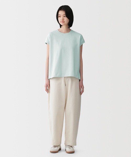 無印良品(ムジルシリョウヒン)の「婦人 引き揃え天竺編みフレンチスリーブTシャツ(Tシャツ/カットソー・レディース・ダークグレー/ブルー系/ホワイト/ライトブルー/ブラック/ライトイエロー・S/M/L/XL)」の17枚目の写真
