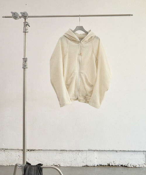 NVRFRGT(ネヴァーフォーゲット)の「SEMI SHEER FULL ZIP UP HOODIE(パーカー・レディース・アイボリー・1)」の1枚目の写真