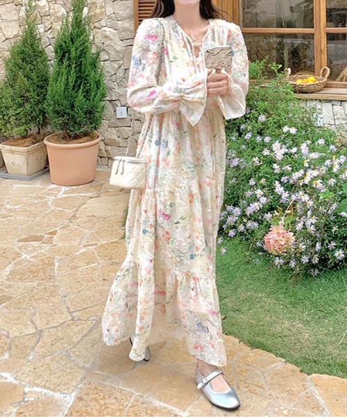 LUCPY(ラクピー)の「フラワーティアードロングワンピース(ワンピース・レディース・ピンク・X-LARGE/LARGE/MEDIUM/SMALL)」の1枚目の写真