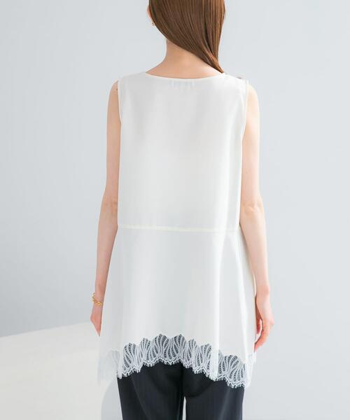 URBAN RESEARCH ROSSO WOMEN(アーバンリサーチ ロッソ)の「CHIGNON ヘムレースサテンタンクトップ(タンクトップ・レディース・オフホワイト/ブラック・FREE)」の7枚目の写真