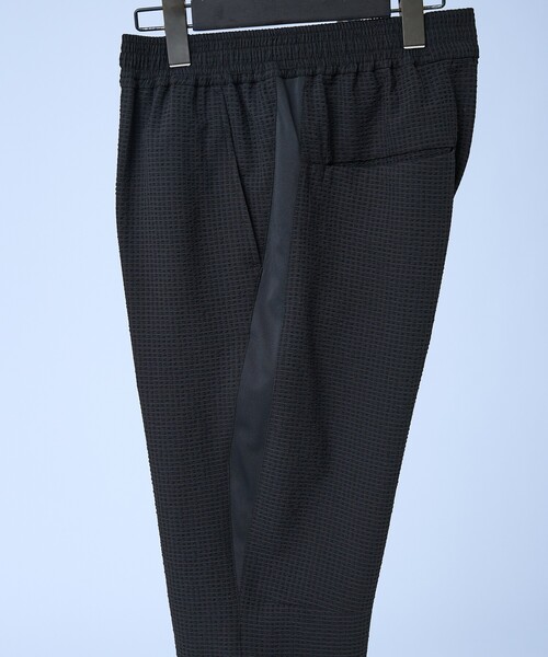 5351 POUR LES HOMMES（ゴーサンゴーイチプールオム）の「【セットアップ対応】トリコット プリント ジョガー パンツ（その他パンツ・メンズ・ブラック/ストライプ・50/48/46/44）」の6枚目の写真